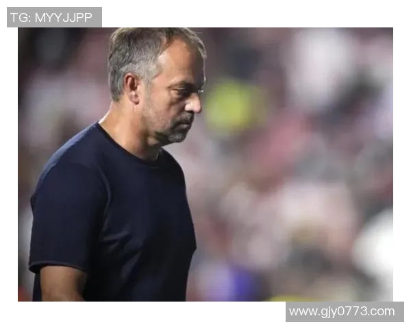 世体：受伤病影响，弗里克本赛季使用了11种不同的防地组合